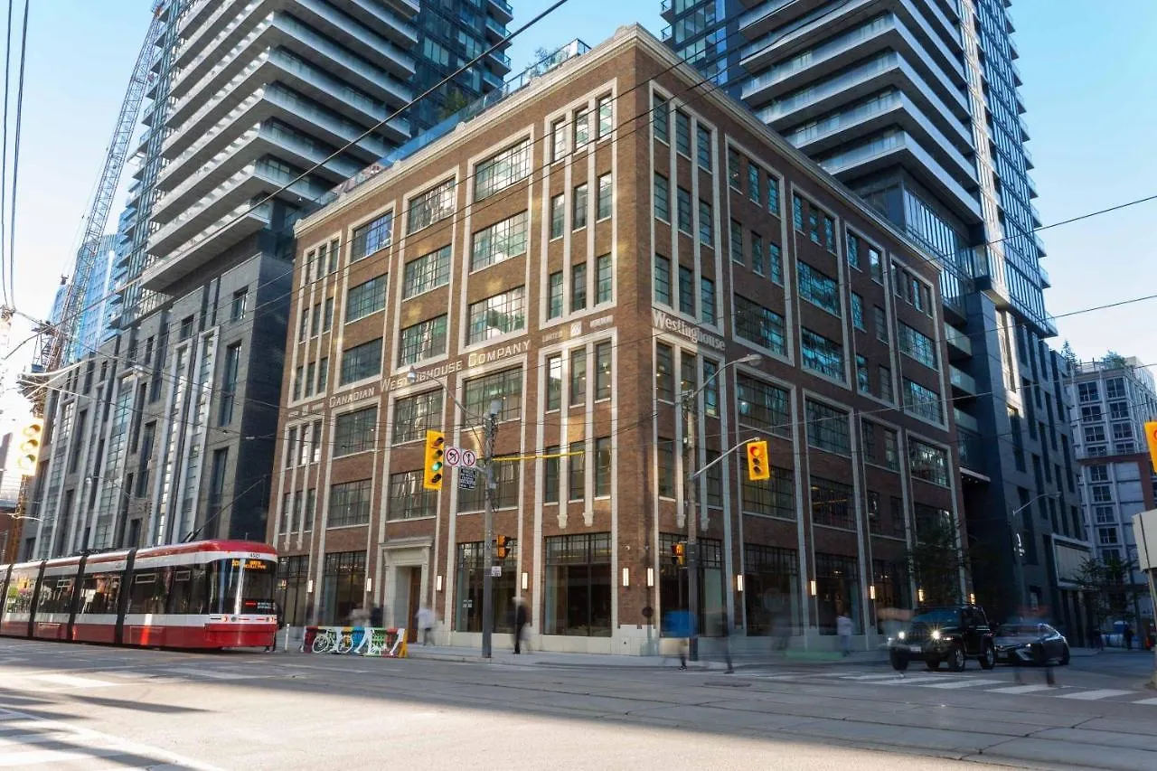Sutton Place Hotel Toronto location