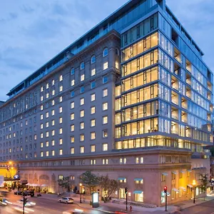 ritz-carlton.hotels-in-montreal.org/