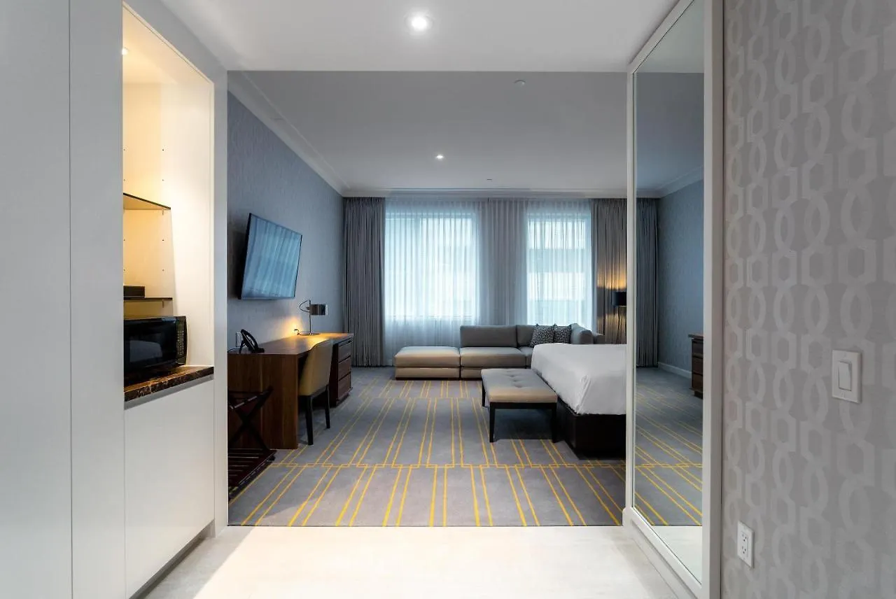 Sutton Place Hotel Торонто