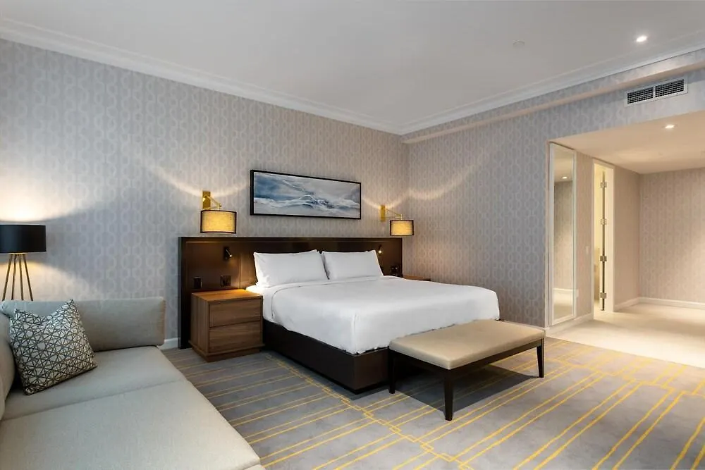 ****  Sutton Place Hotel Toronto Canada